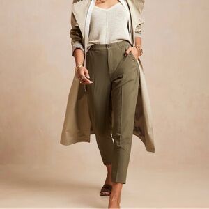 Airstretch Tapered Pant